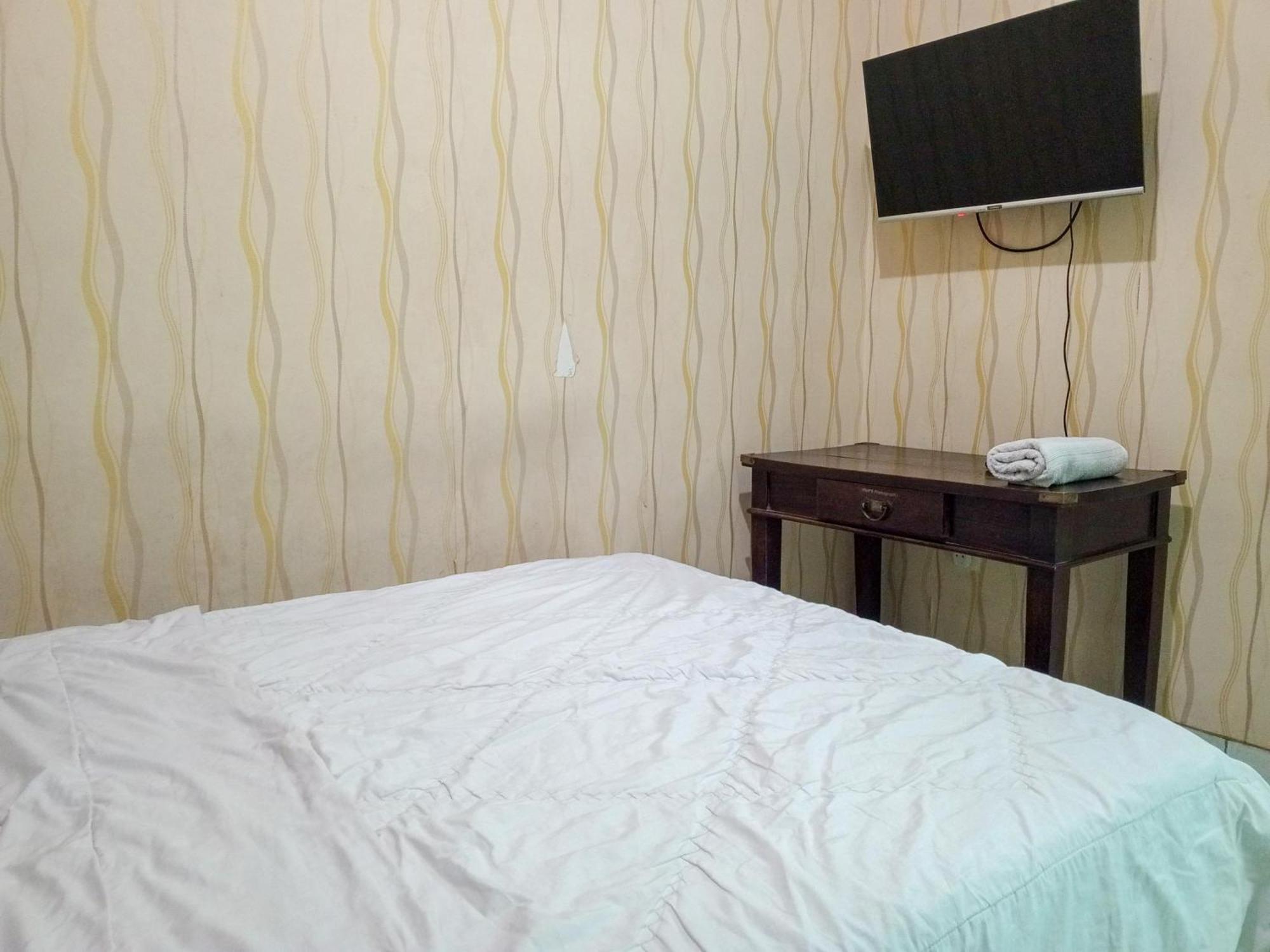 Trihakso Guest House Near Kaliurang Redpartner Sleman  Dış mekan fotoğraf