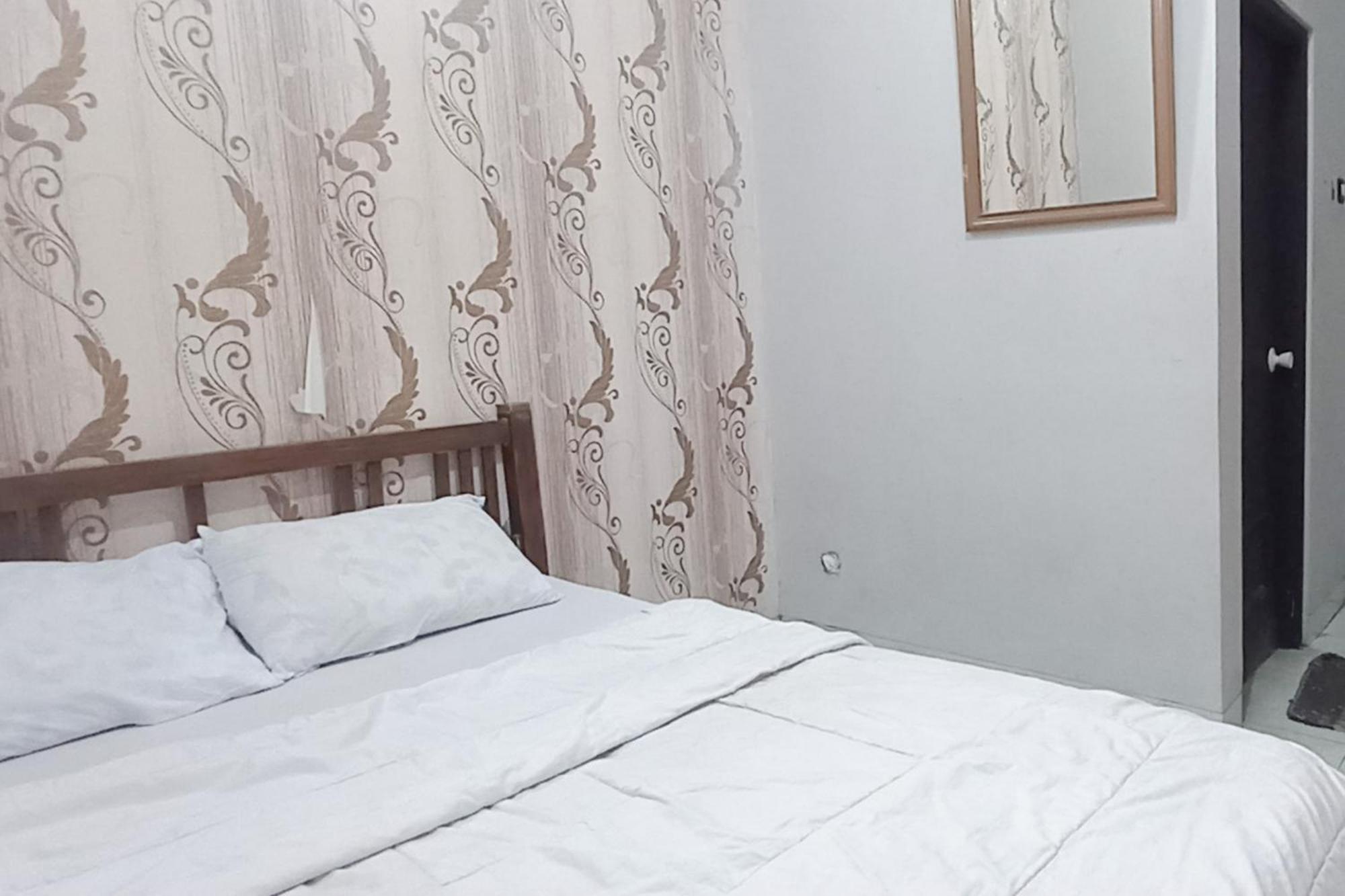 Trihakso Guest House Near Kaliurang Redpartner Sleman  Dış mekan fotoğraf